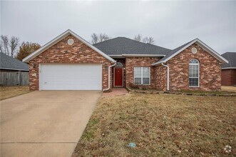 Building Photo - 139 Fox Run Cir