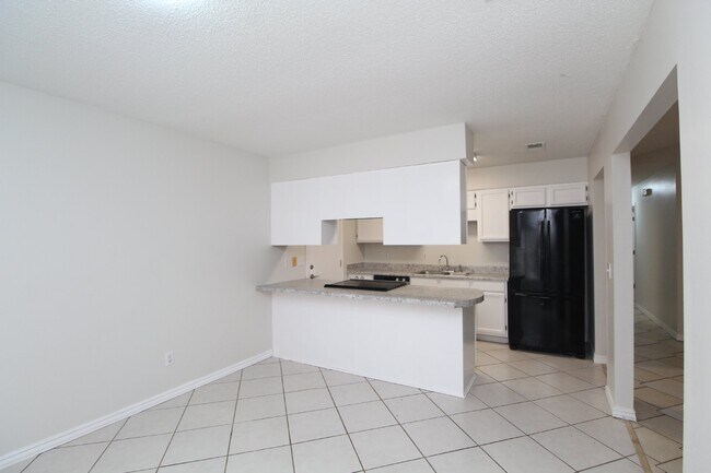 Building Photo - 3BR/2BA Brick Home in Southwest Pensacola – Coming Available 12/19