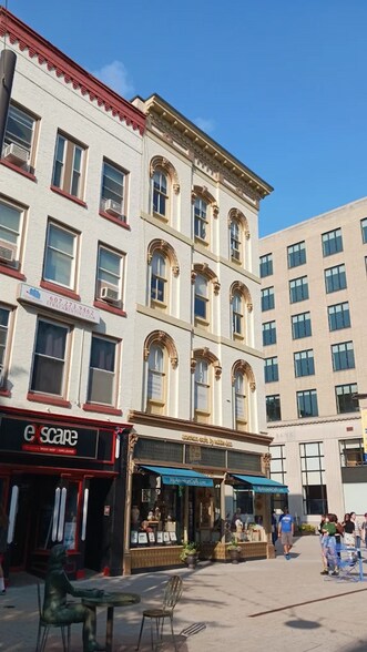 Primary Photo - 102 N Tioga St