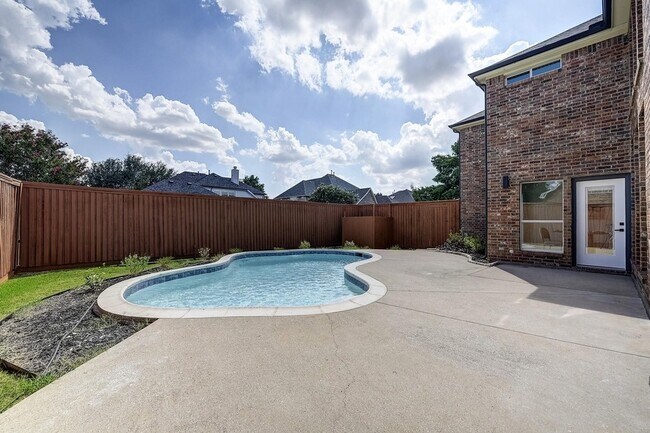 Building Photo - 1616 Sweetbay Dr