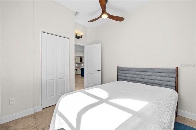 Building Photo - 2327 4th Ave N