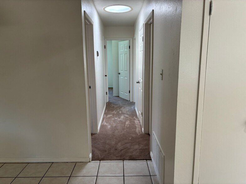 Building Photo - 2888 Whittington Dr