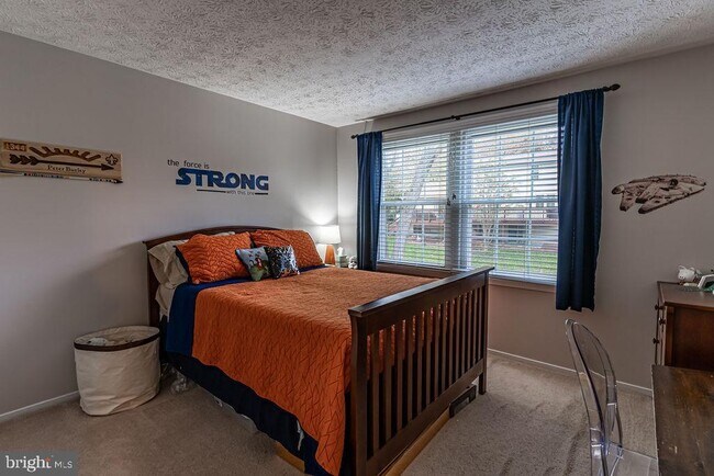 Building Photo - 6221 Wilmington Dr