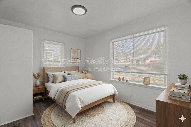 Building Photo - 9823 Winkler Dr