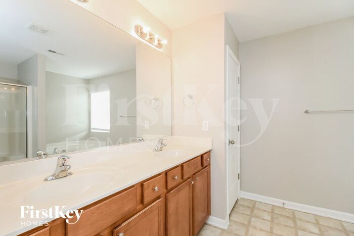 Building Photo - 3506 Panarama Dr
