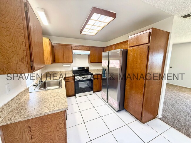 Building Photo - Cul-de-sac home