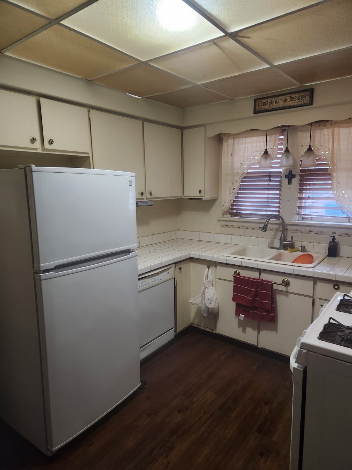 Building Photo - 1120 E Jackson St