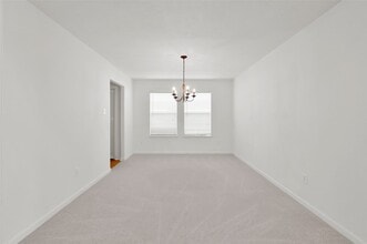Building Photo - 28807 Hidden Cove Dr