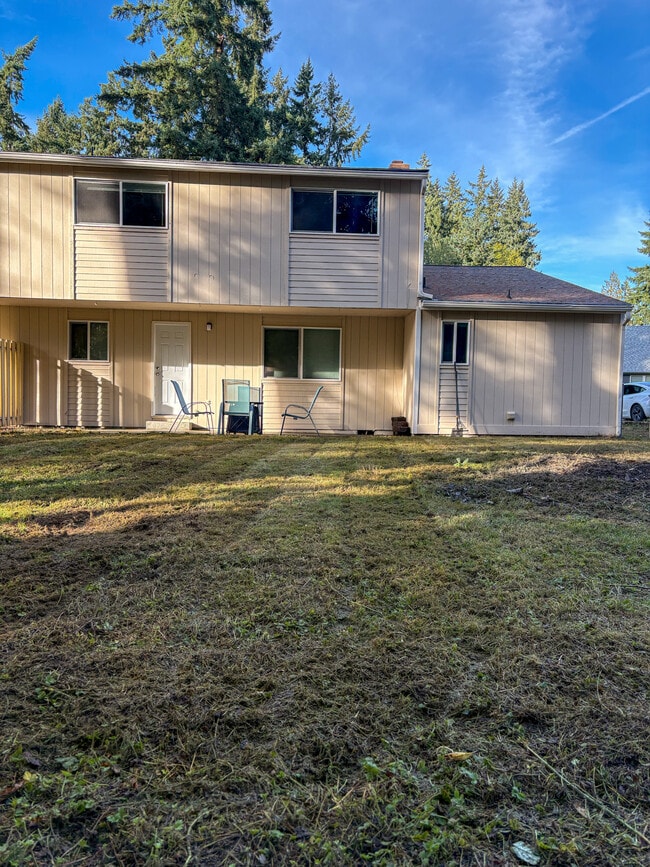 Building Photo - 4608 73rd St Ct E