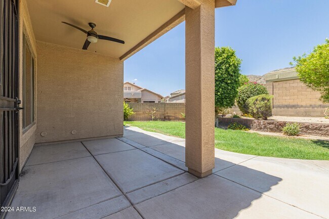Building Photo - 3010 W Glenhaven Dr