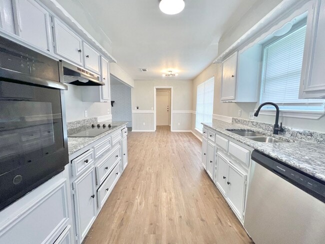 Building Photo - Beautiful Home in Rowlett Texas!