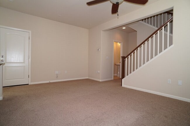Building Photo - 169 Talmont Cir