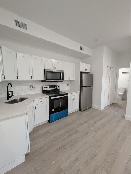 Building Photo - 3900 Aspen St