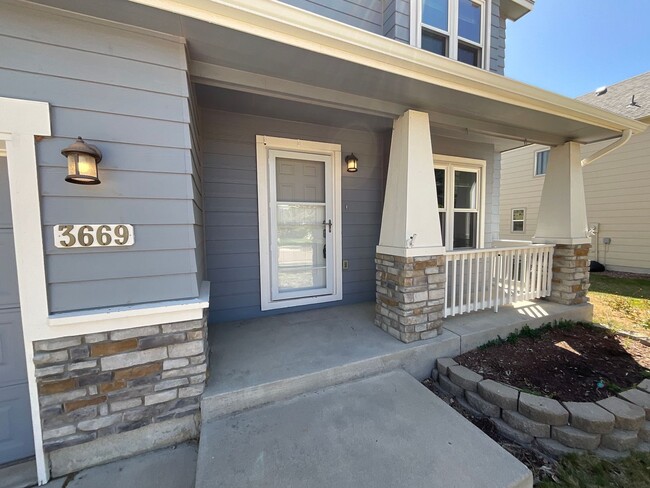 Building Photo - 3 Bedroom Home Available Near Milton E Pro...