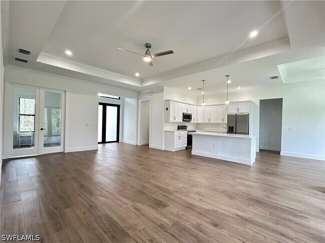 Building Photo - 3724 2nd Ave NE