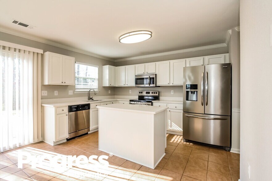 Building Photo - 4521 Oakburn Drive