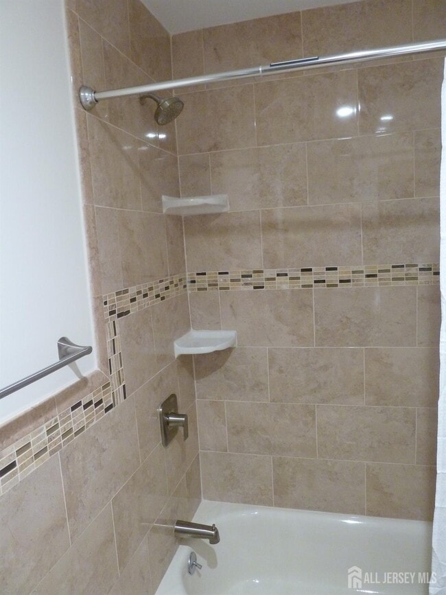 Building Photo - 114 Longfield Ct