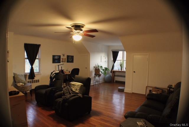 Building Photo - 135 E Olive St