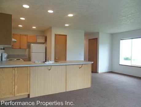 Building Photo - 3625 NE 157th Ave