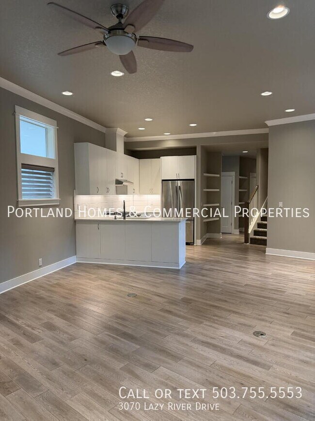 Building Photo - 3070 Lazy River Dr