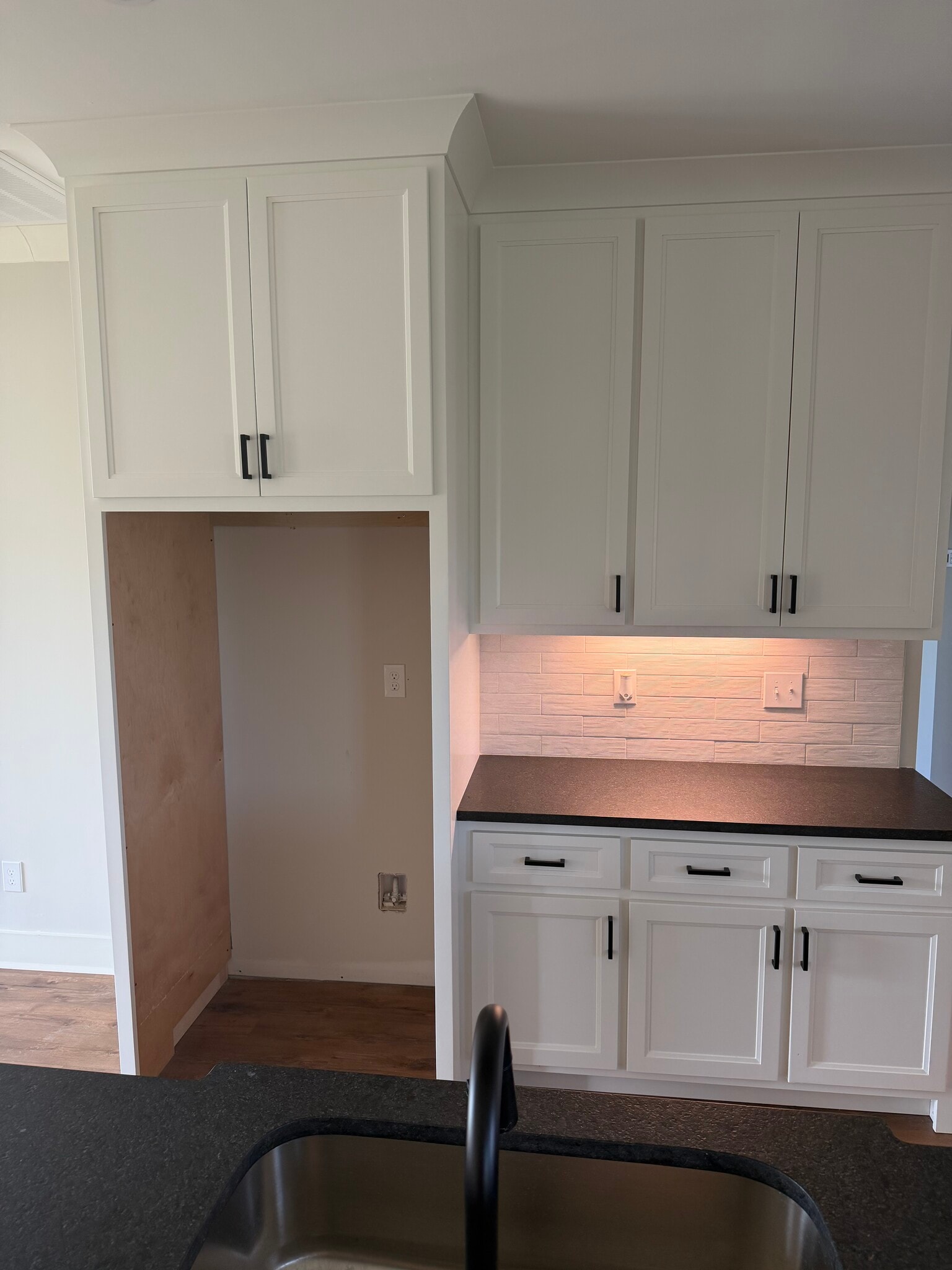 Building Photo - 30 Tower Ct