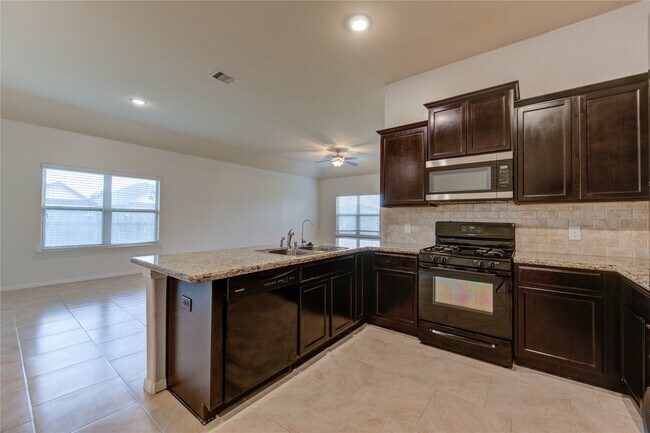 Building Photo - 734 Mill Spring Ct