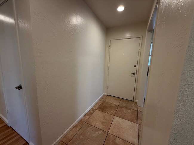 Building Photo - Gorgeous Rancho Cordova Home on Large Corner Lot!