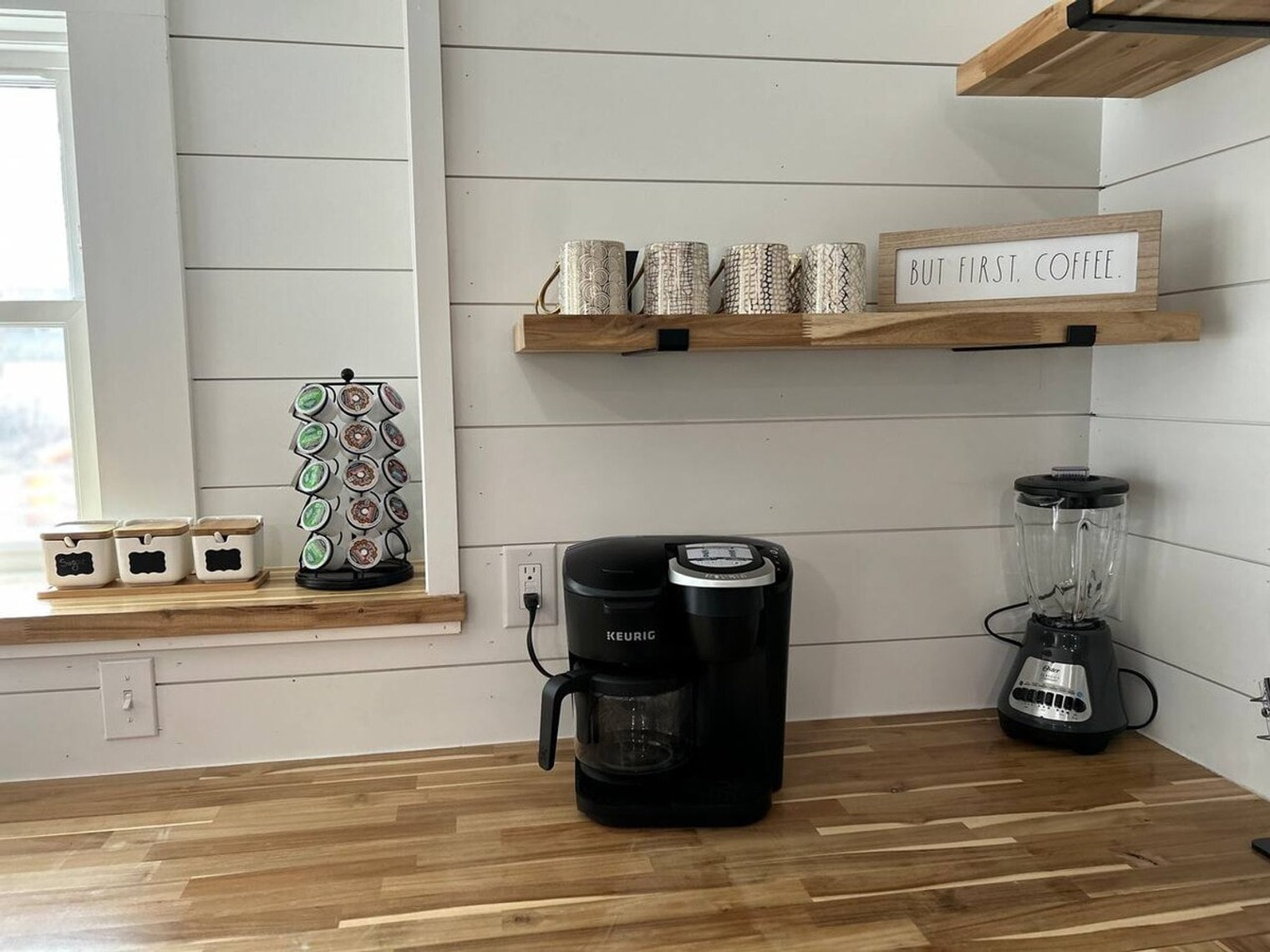 Building Photo - 10628 Lee Ave