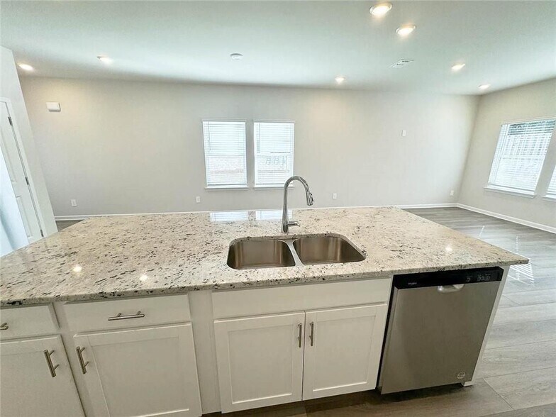 Building Photo - 4264 Holland Grv Rd