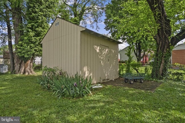 Building Photo - 12837 Flack St