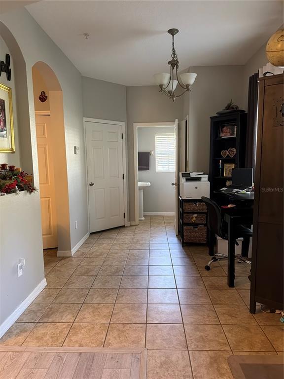 Building Photo - 1951 Sunset Palm Dr