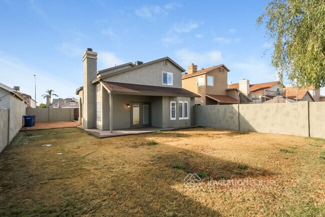 Building Photo - 1811 S 39th St