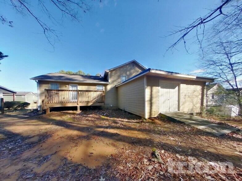 Building Photo - 204 Campbell Dr