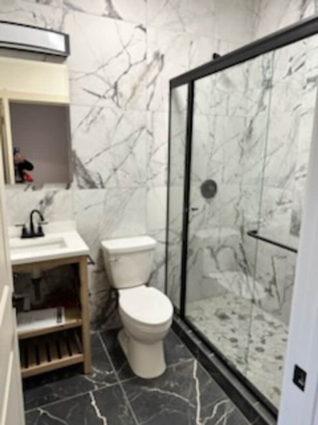 Building Photo - 1114 W Grand Ave