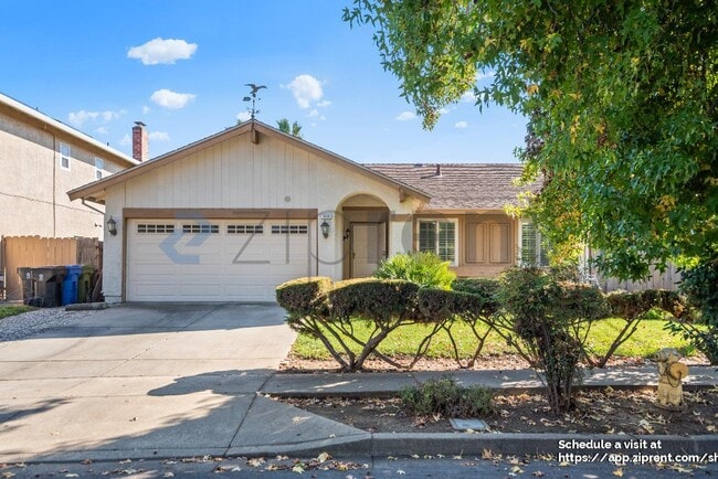 Primary Photo - 1488 Gilbert Ave