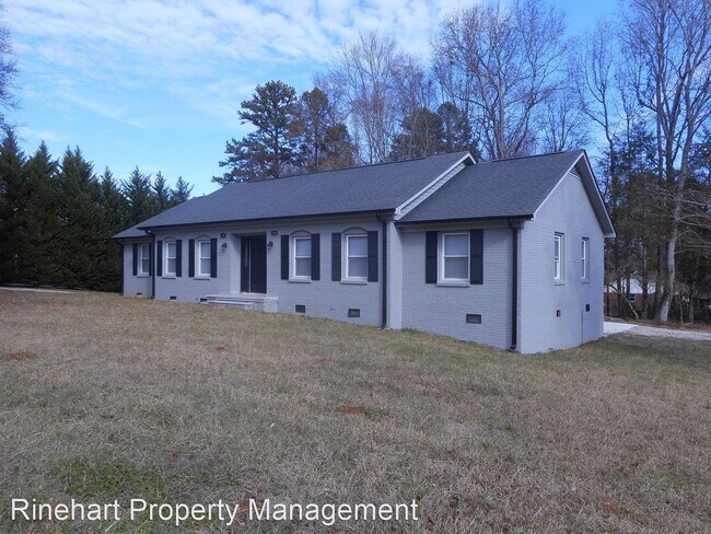Primary Photo - 2 br, 1 bath House - 1234 North Dobys Brid...