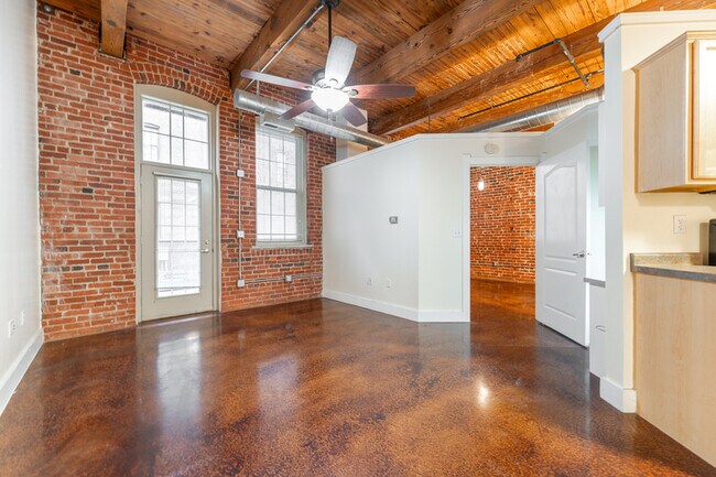 Building Photo - 55 S Harding St