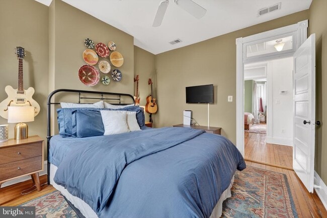 Building Photo - 1731 Riggs Pl NW