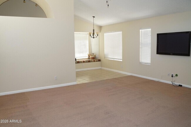 Building Photo - 240 S Laveen Dr