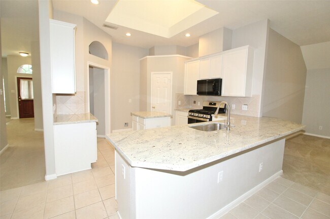 Building Photo - 915 Rock Springs Dr