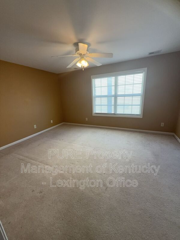 Building Photo - 4844 Clifford Cir