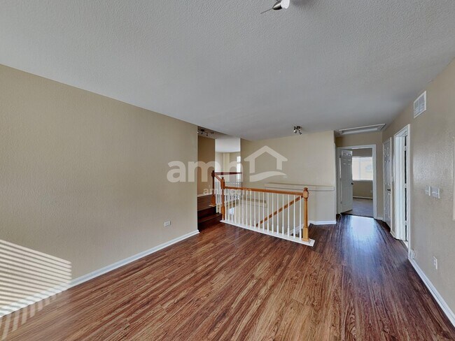 Building Photo - 4892 Waldenwood Dr