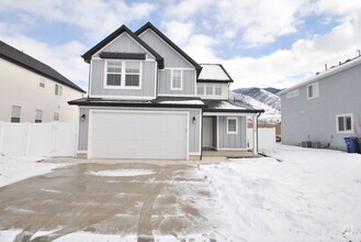 Building Photo - 556 N 275 E