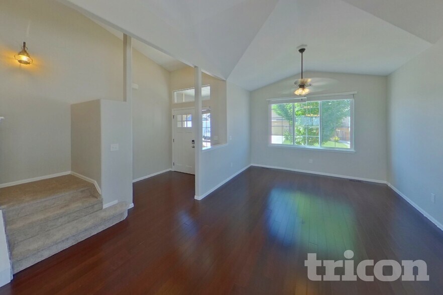 Building Photo - 6227 San Mateo Dr