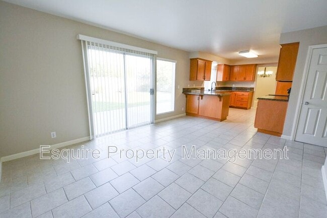 Building Photo - 1170 Novato Dr