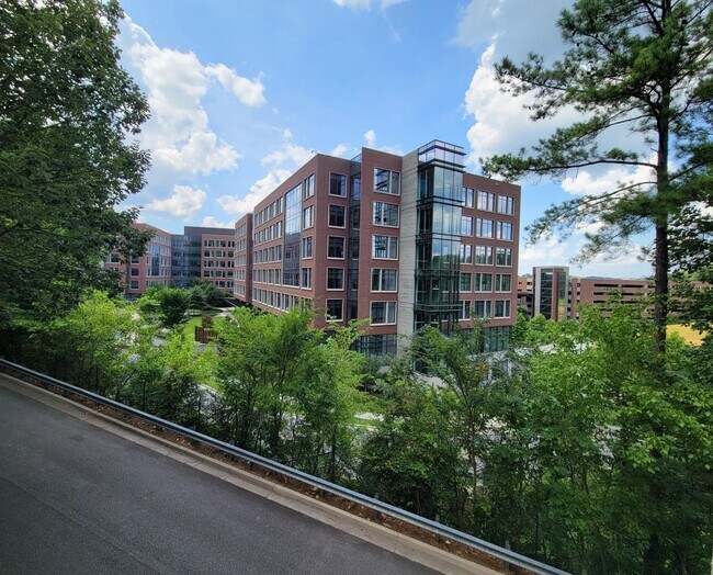 Building Photo - 4202 Westchester Ridge NE