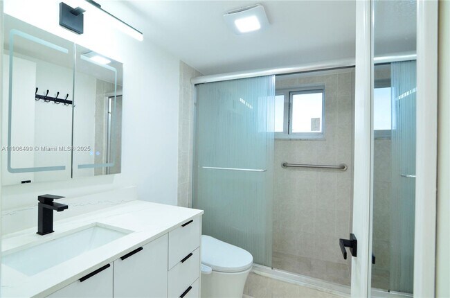 Building Photo - 9911 W Okeechobee Rd