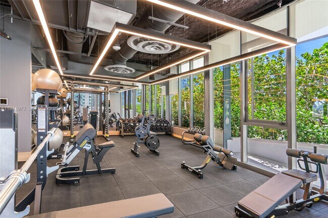 Building Photo - 500 Alton Rd