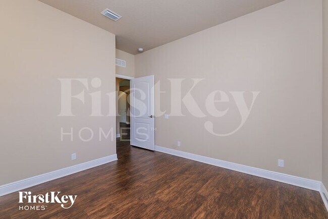 Building Photo - 14646 Balloch Dr