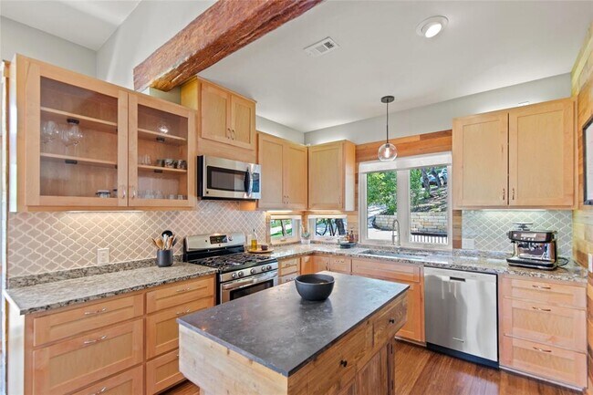 Building Photo - 14514 Hunters Pass